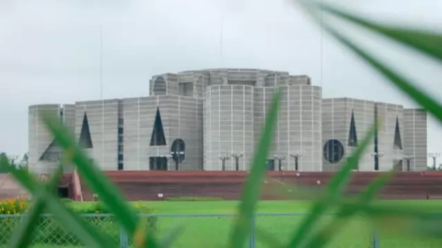 চার দিন পর খোঁজ মিলল দুই ছাত্রীর