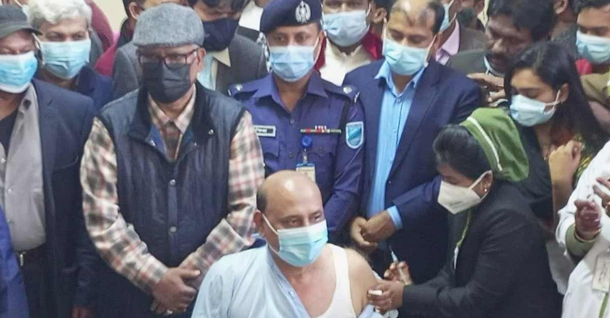 কঠোর বিধিনিষেধ আসতে পারে : স্বাস্থ্যমন্ত্রী